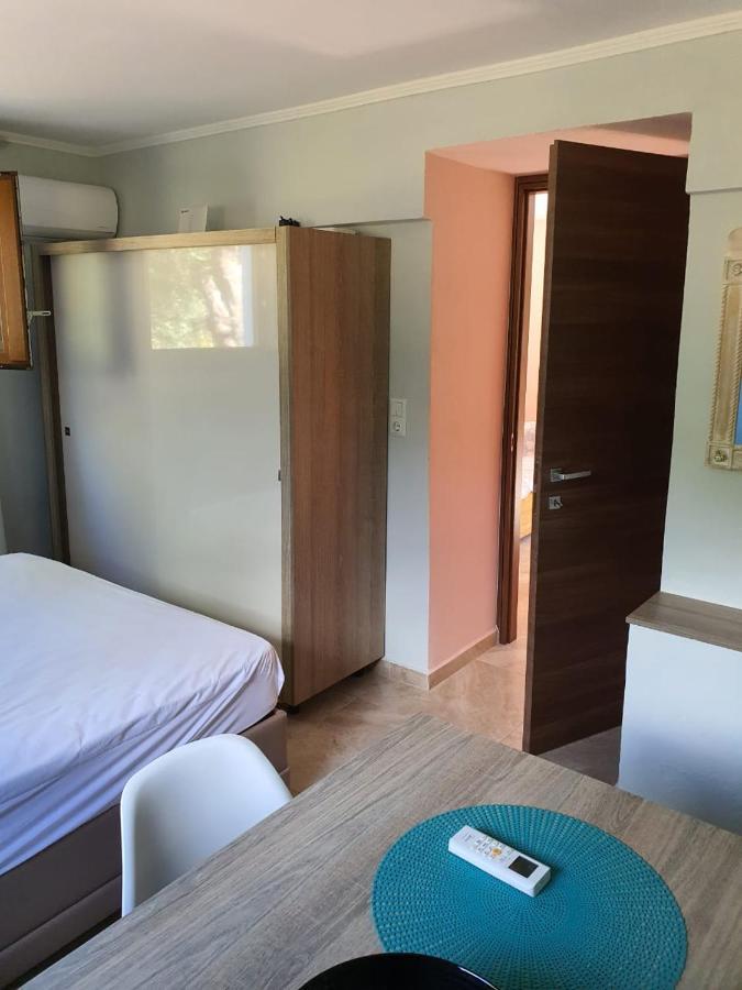 Panos House Apartment กอยนิรา ภายนอก รูปภาพ